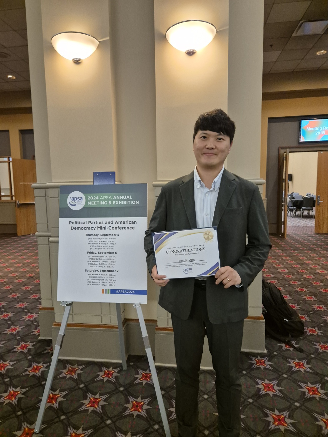 Receiving the Herbert Kaufman Best Paper Award at APSA 2024